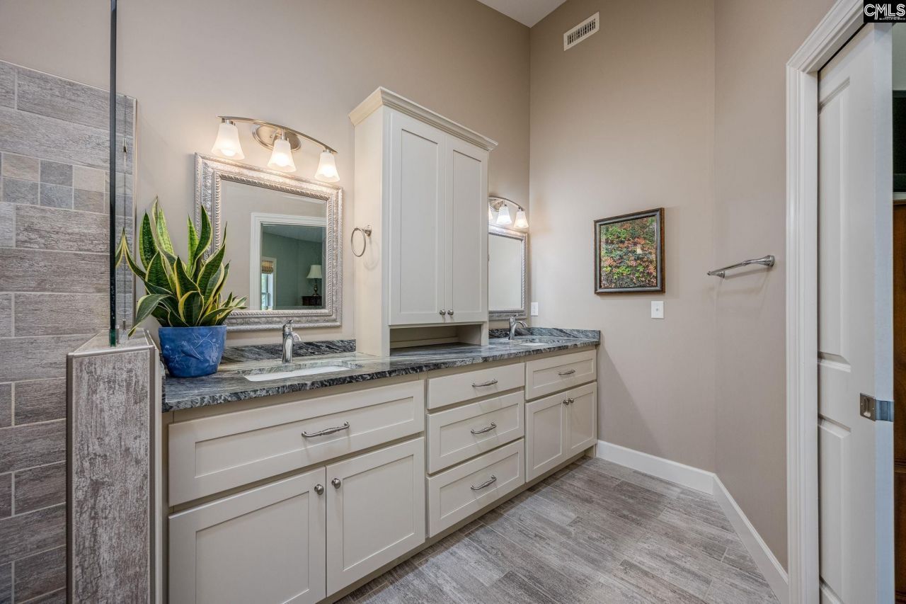 741 Wildwood Road Photo 40