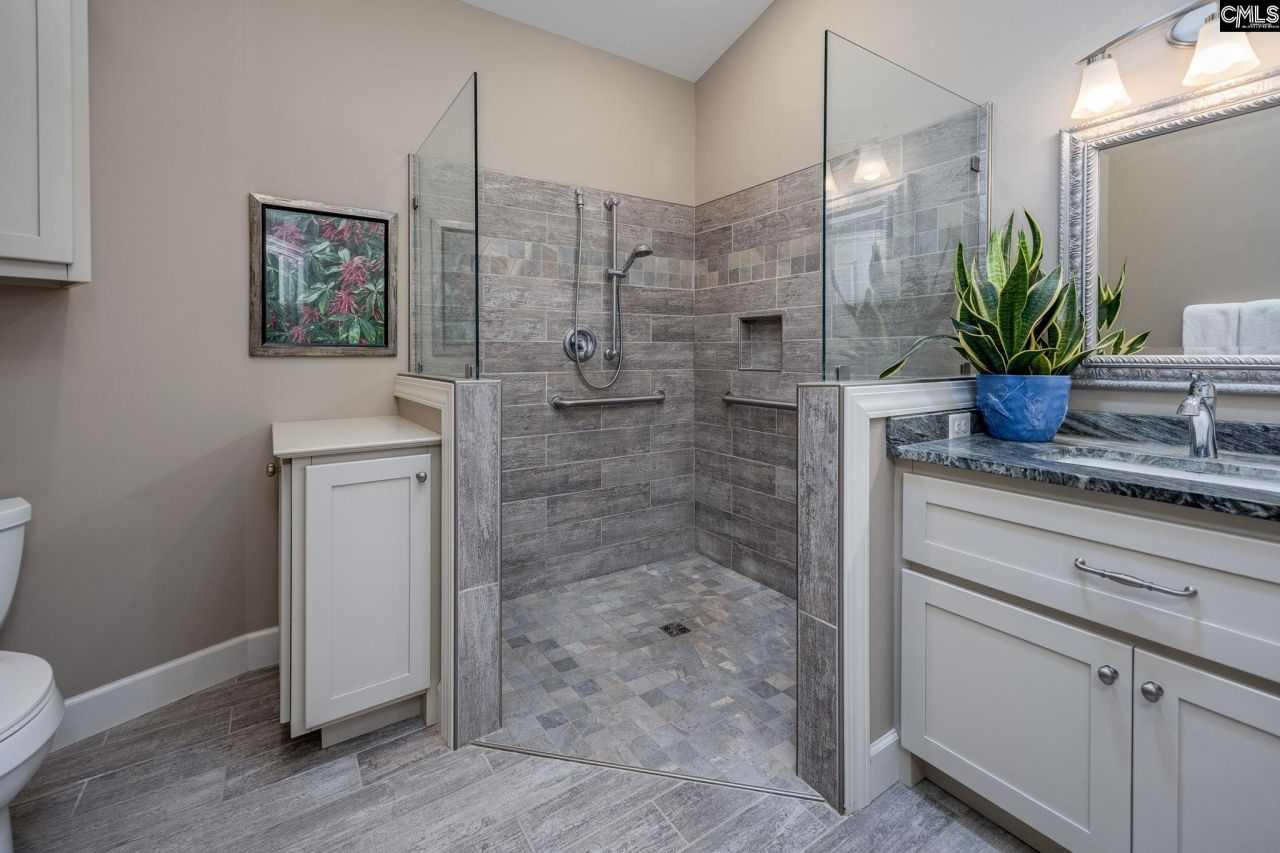 741 Wildwood Road Photo 42