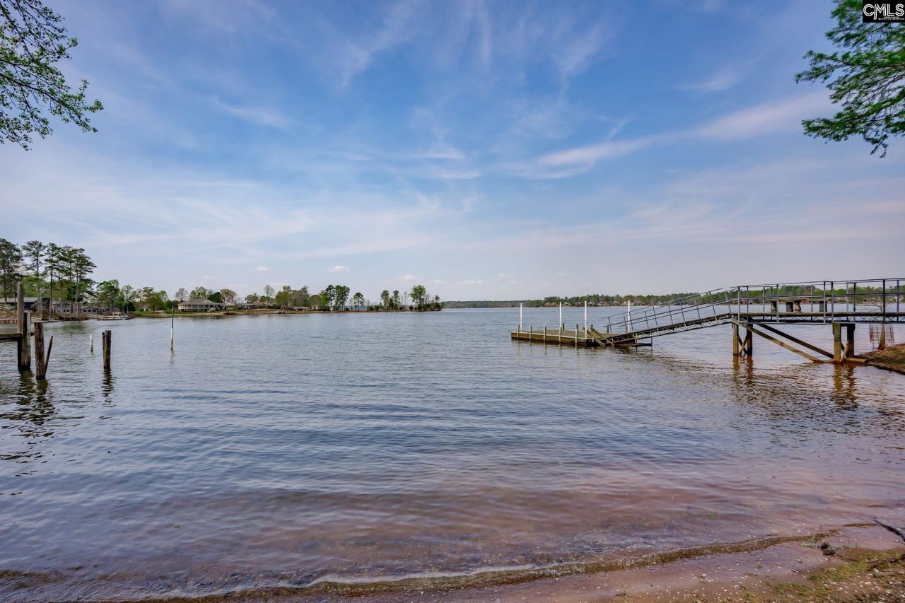 741 Wildwood Road Photo 55