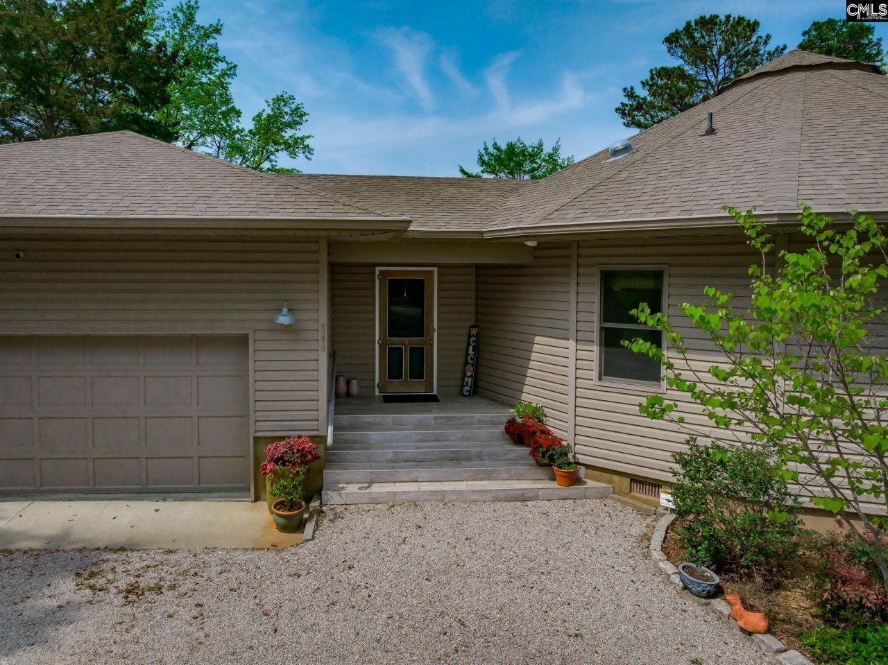 741 Wildwood Road Photo 8