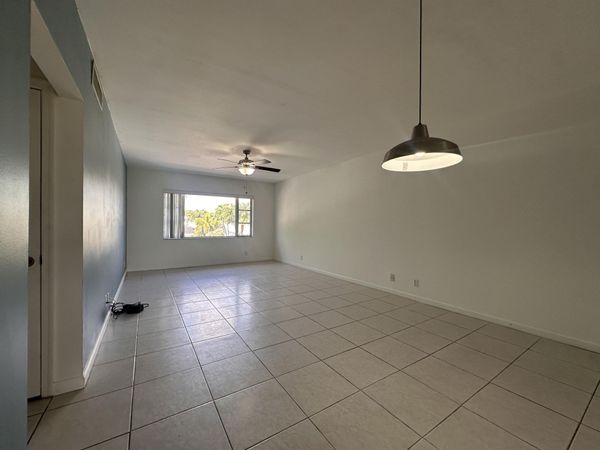 5800 NE 22nd Way, Unit 523, Fort Lauderdale, FL 33308