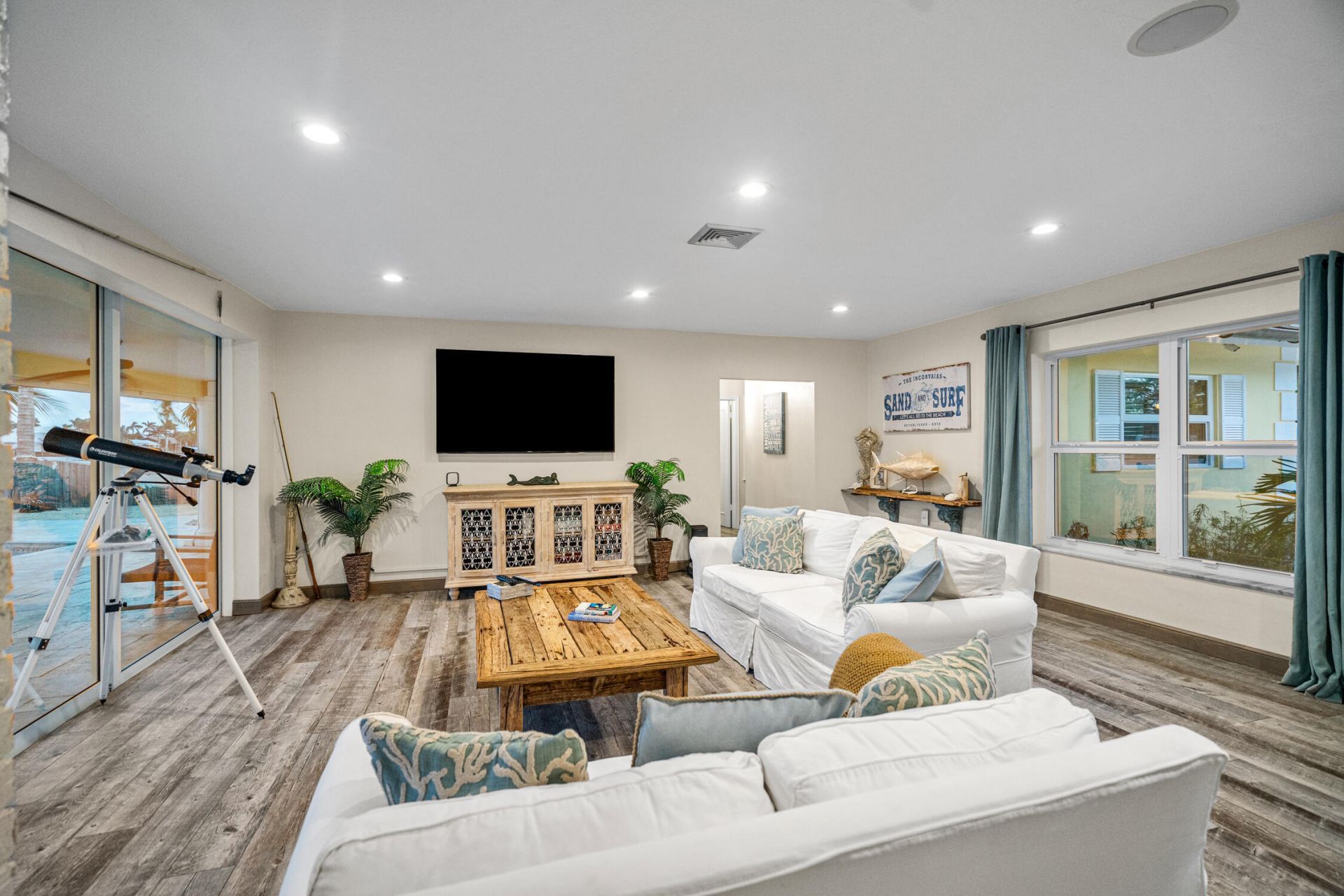 844 East Drive, Boynton Beach, FL 33435 Photo