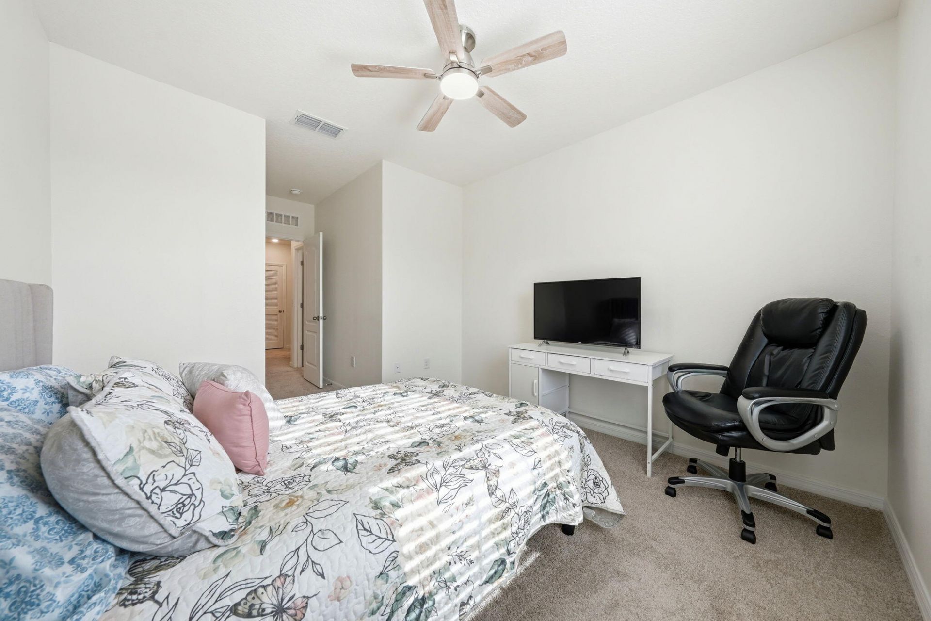 986 Lido Drive, Howey in the Hills, FL 34737 Photo