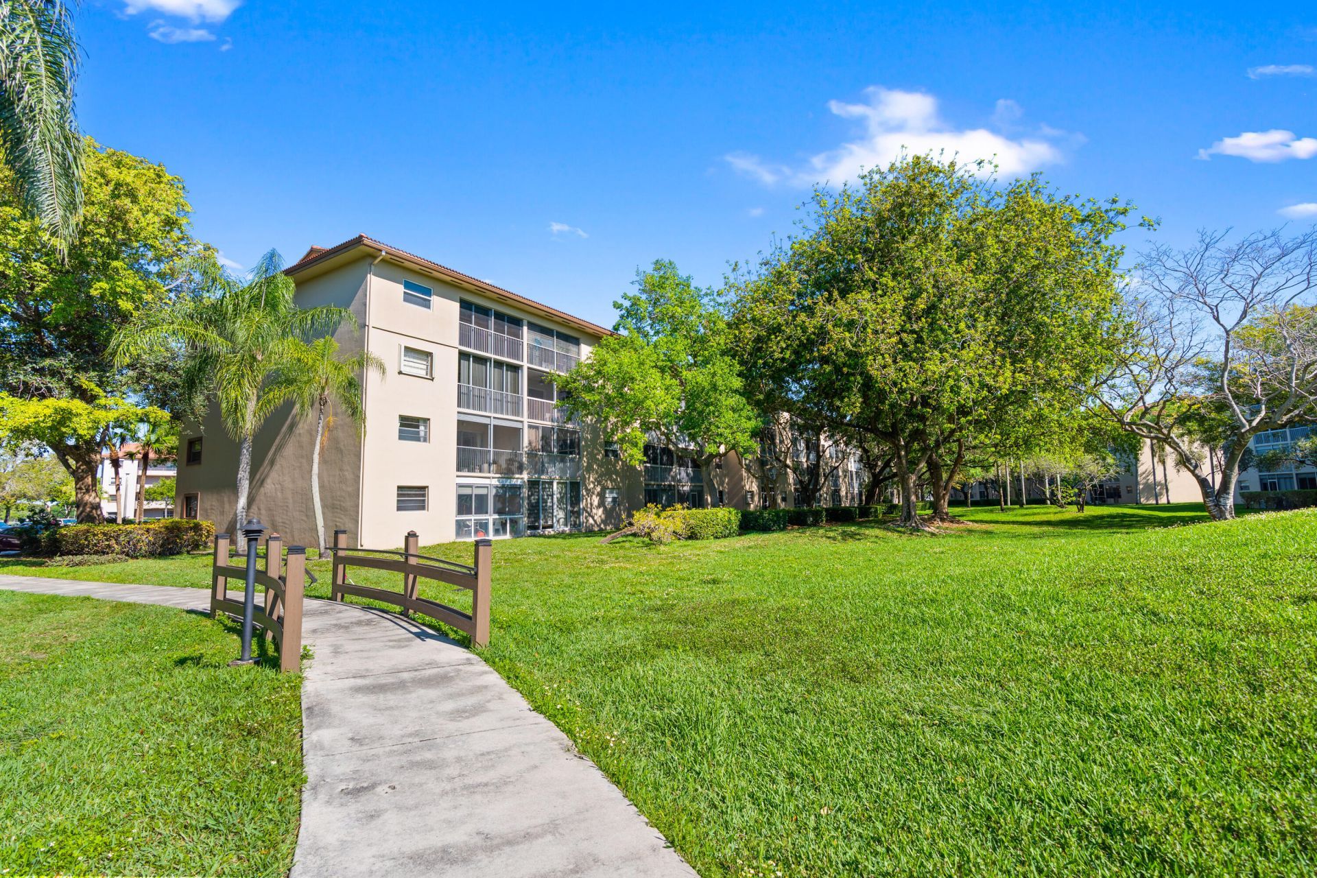 1251 SW 125th Avenue, Unit 105-t, Pembroke Pines, FL 33027 Photo