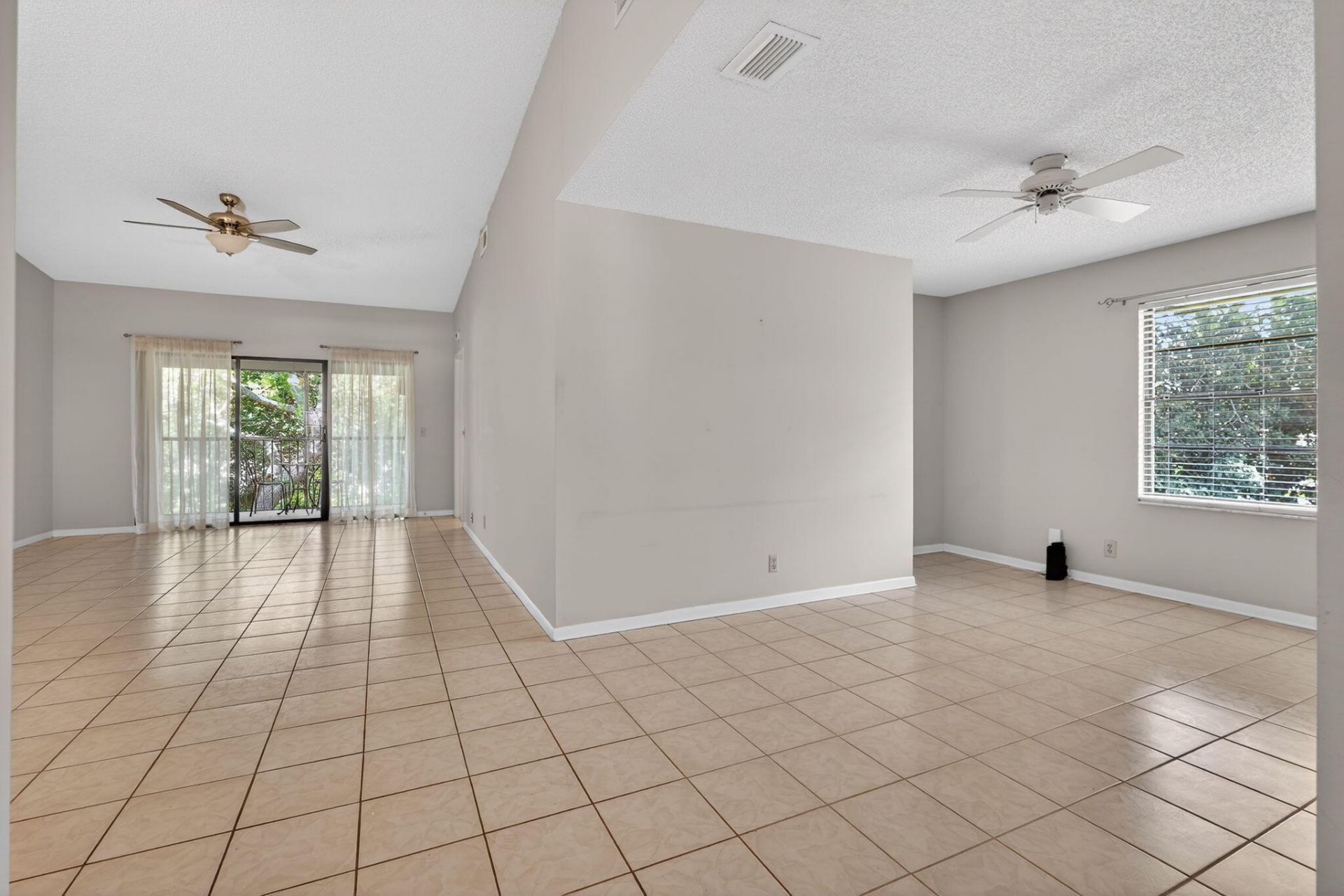 2301 Sabal Ridge Court, Unit H, Palm Beach Gardens, FL 33418 Photo