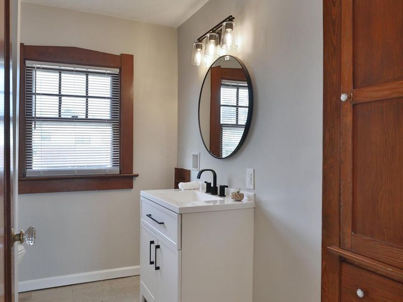 557 Woodbury Avenue, Columbus, OH 43223 Photo 23