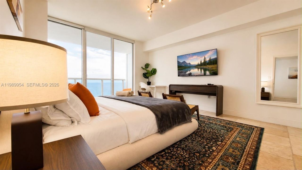 1830 S Ocean Dr, Unit 4010, Hallandale Beach, FL 33009 Photo