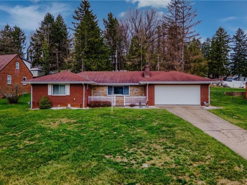 132 Bryden Road, Steubenville, OH 43953 Photo 1