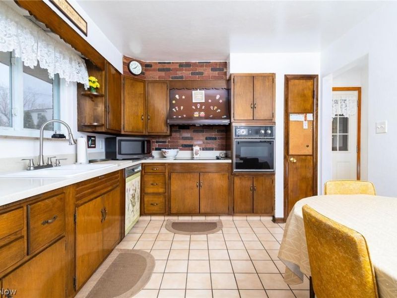 132 Bryden Road, Steubenville, OH 43953 Photo 9