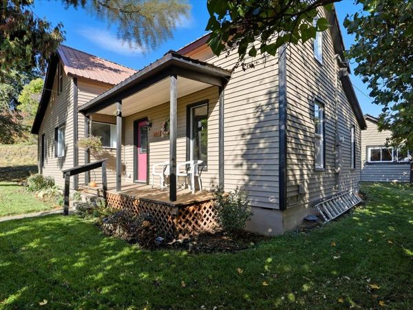 602 W Bartlett St, Oakesdale, WA 99158