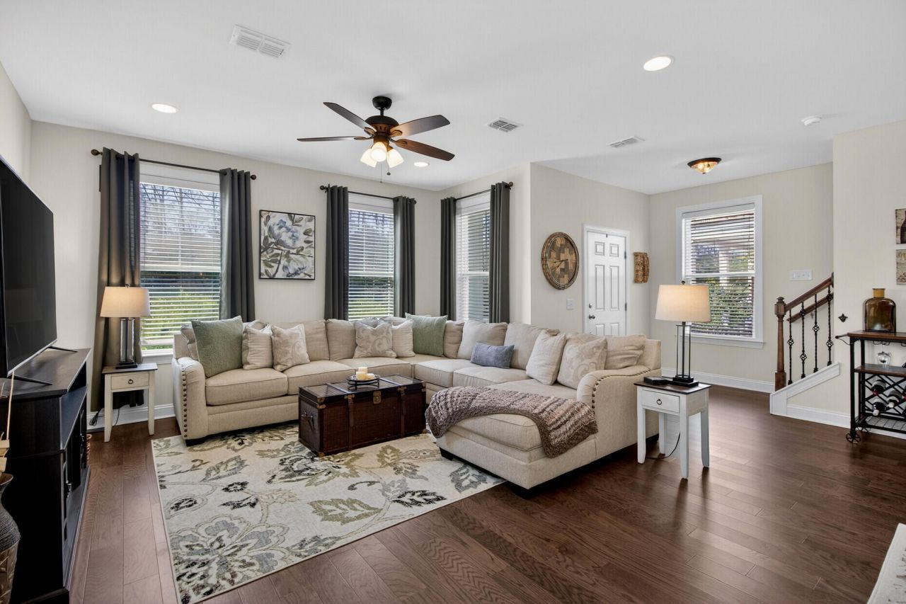 1496 Roustabout Way Photo 10