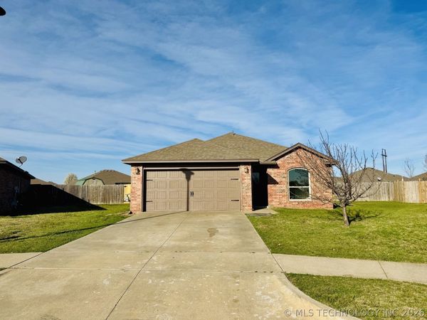 13353 N 133rd East Avenue, Collinsville, OK 74021