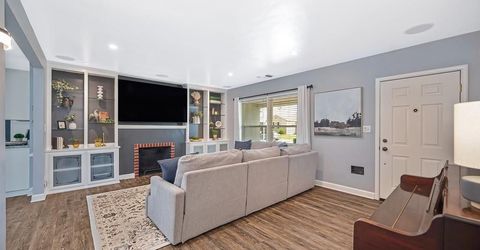 3422 David Way, Sacramento, CA 95820 Photo