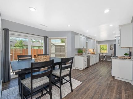 3422 David Way, Sacramento, CA 95820 Photo