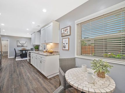 3422 David Way, Sacramento, CA 95820 Photo