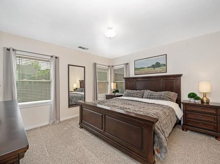 3422 David Way, Sacramento, CA 95820 Photo