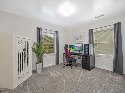 3422 David Way, Sacramento, CA 95820 Photo