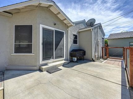 3422 David Way, Sacramento, CA 95820 Photo