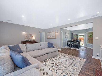 3422 David Way, Sacramento, CA 95820 Photo