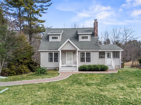 31 Beacon Street Extension, York, ME 03909