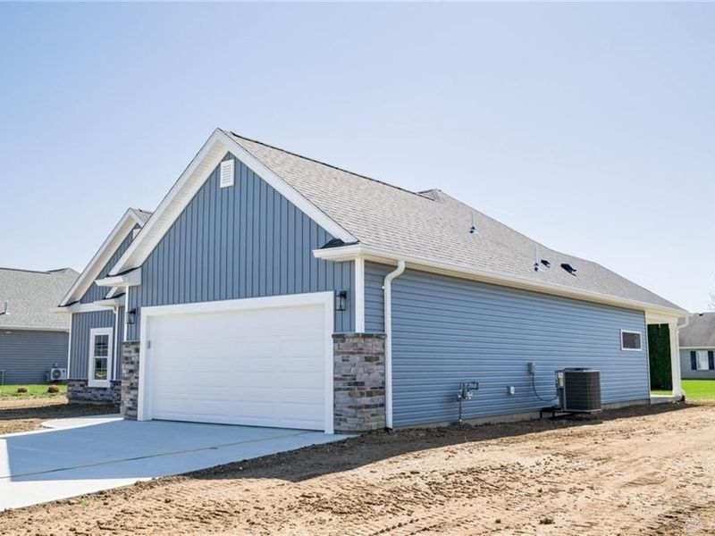 2917 Seminole Way, Piqua, OH 45356 Photo 3