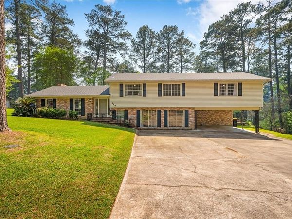 219 IRIS PARK Drive, Pineville, LA 71360