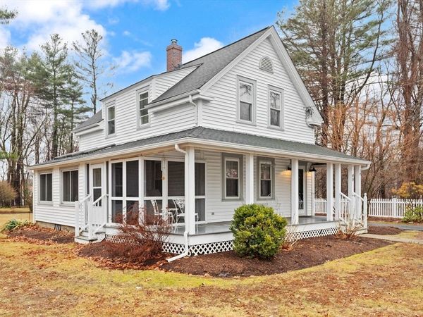 49 Chestnut Street, Foxboro, MA 02035