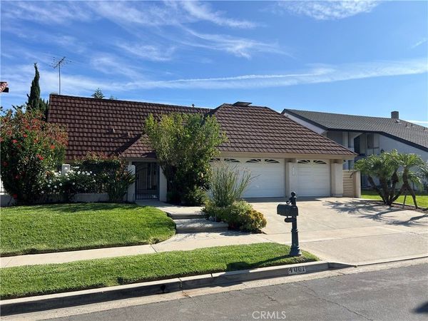 4061 Salacia, Irvine, CA 92620
