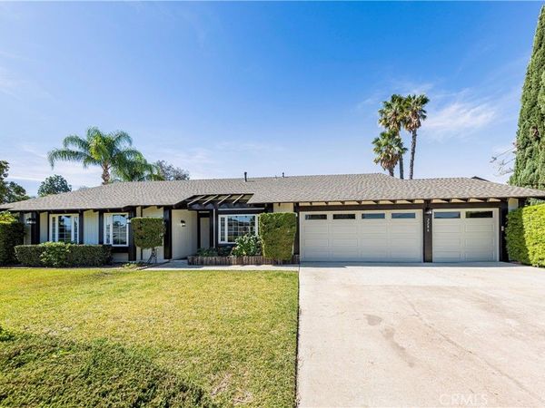 2286 Century, Riverside, CA 92506