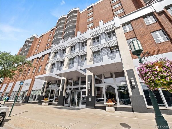 411 S Old Woodward Avenue, Birmingham, MI 48009