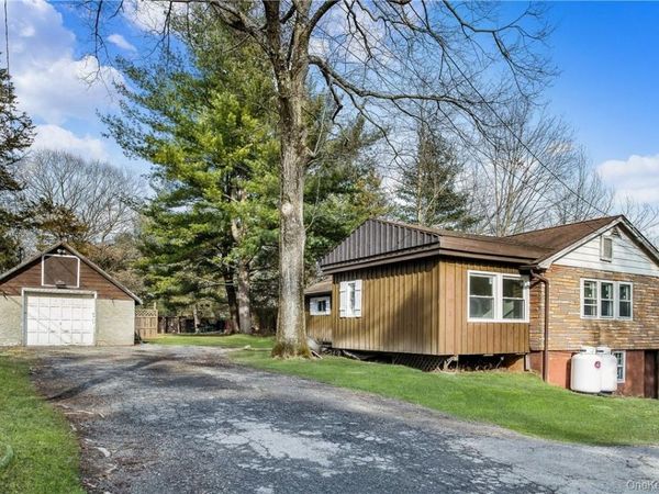 288 Pine Hill Road, Pleasant Valley, NY 12569