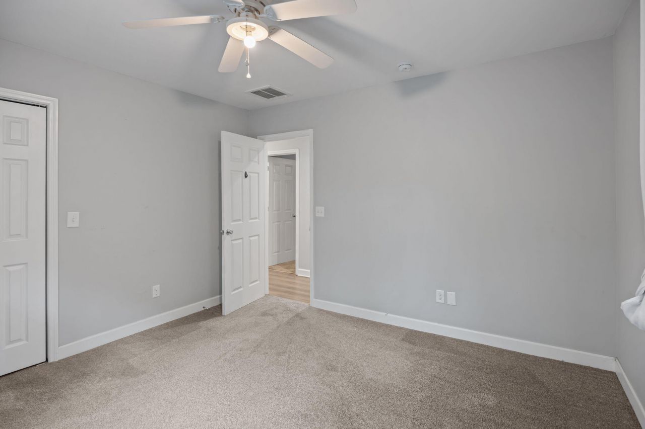 5905 Sedgefield Drive Photo 17