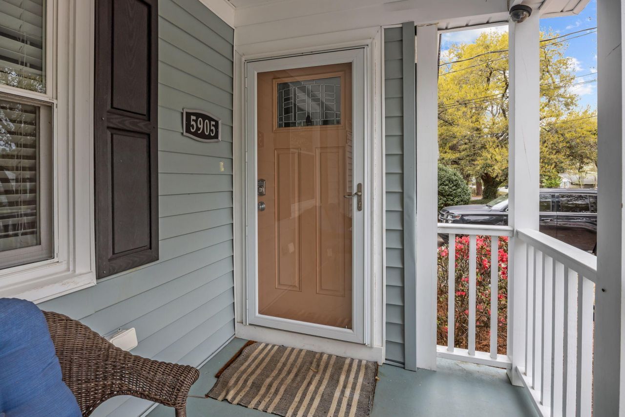 5905 Sedgefield Drive Photo 4