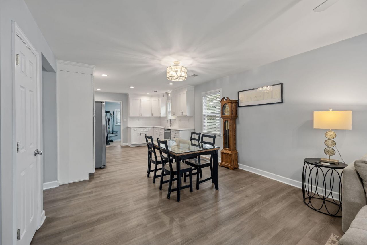 5905 Sedgefield Drive Photo 7