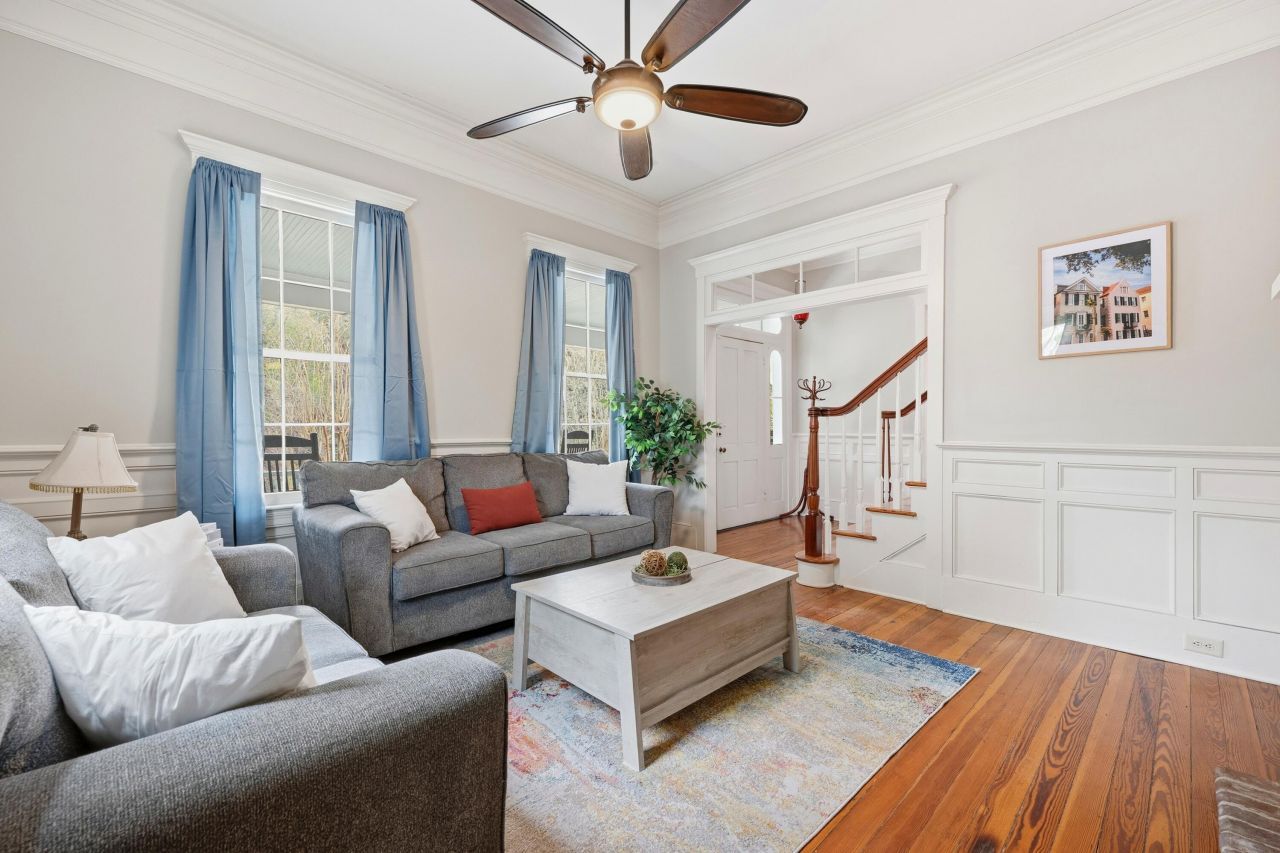 406 S Gum Street Photo 16