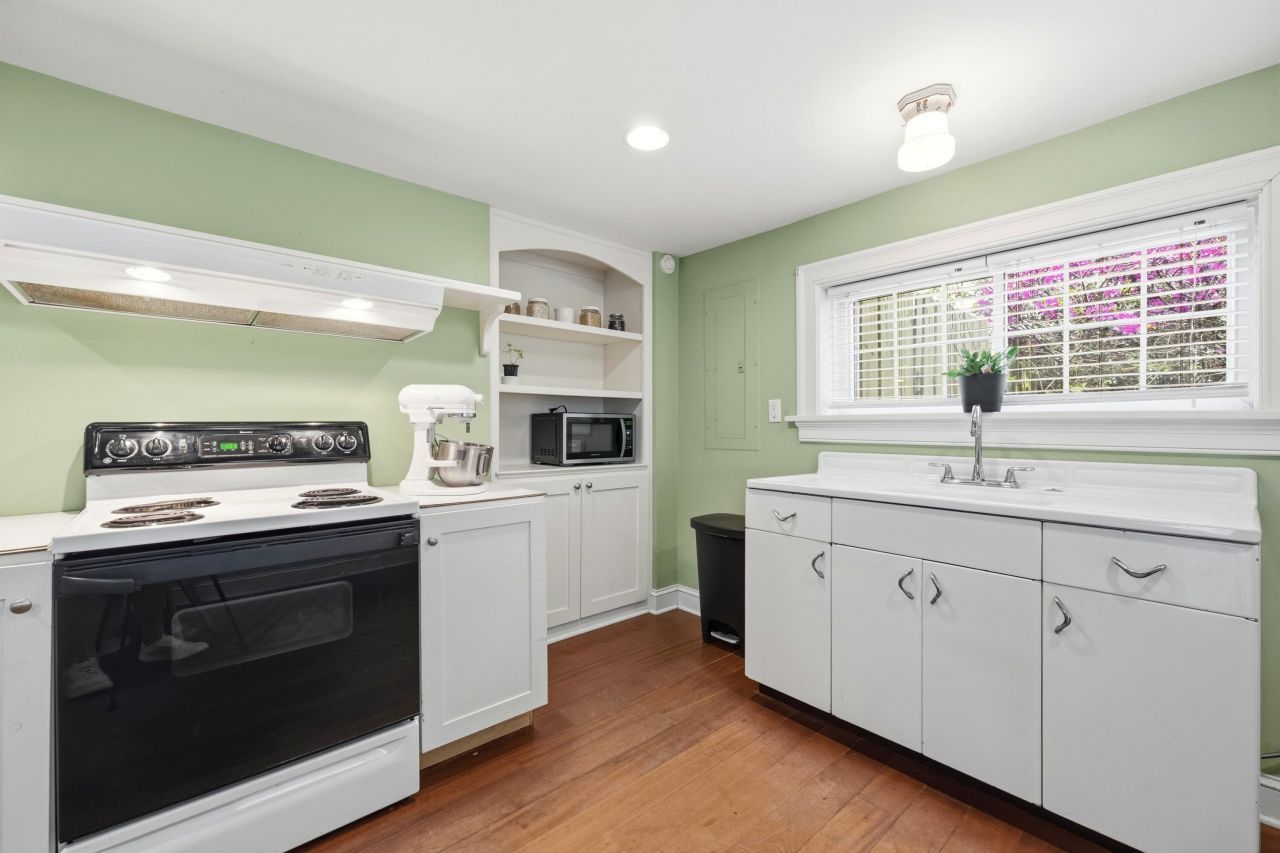 406 S Gum Street Photo 38