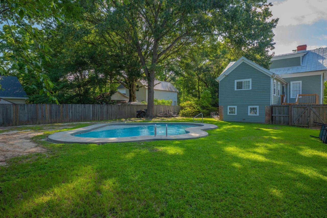 406 S Gum Street Photo 50