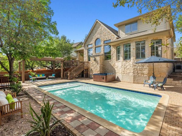 7604 Menler DR, Austin, TX 78735