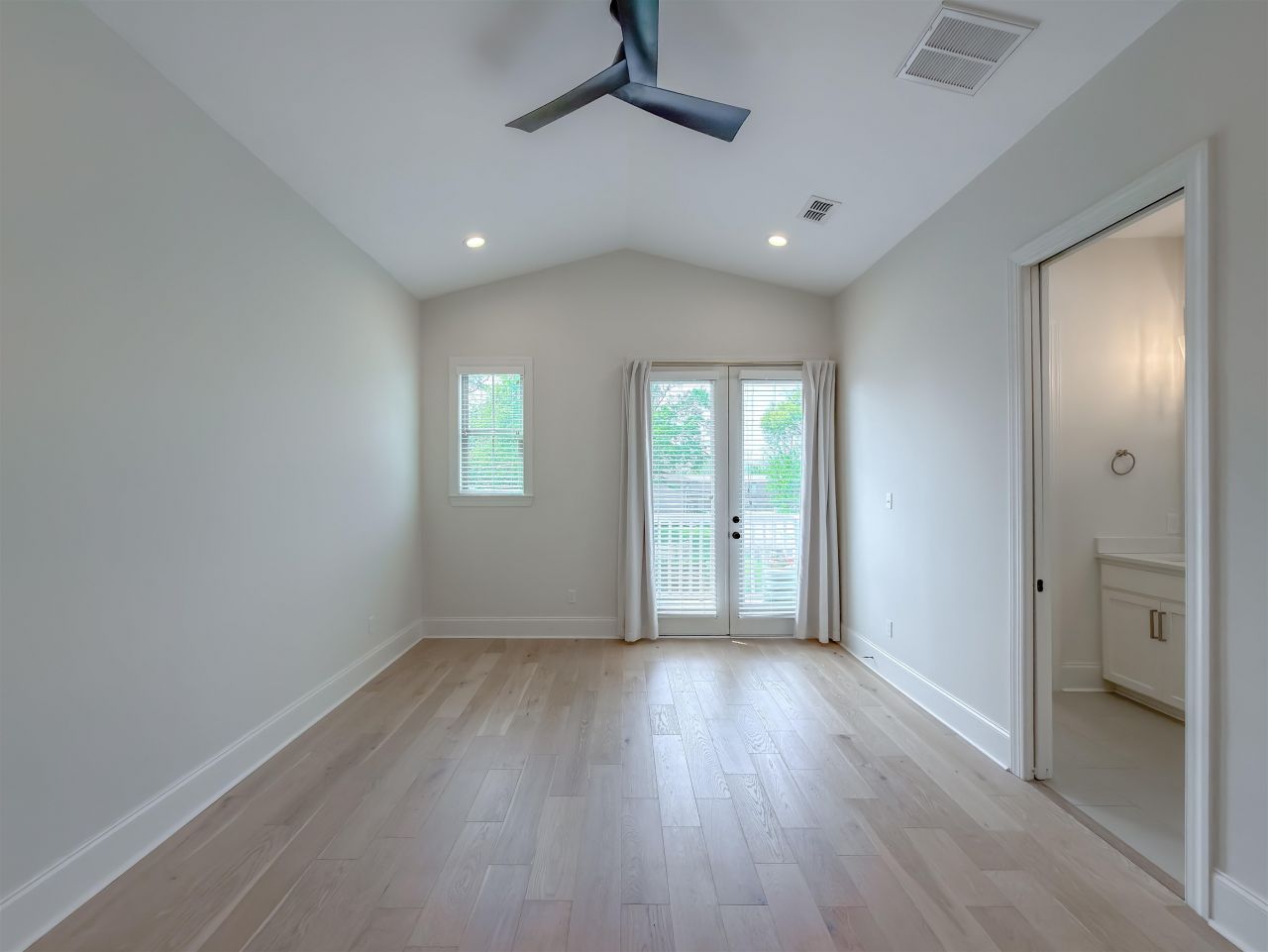 1317 N M L King Jr. Boulevard, Tallahassee, FL 32303 Photo