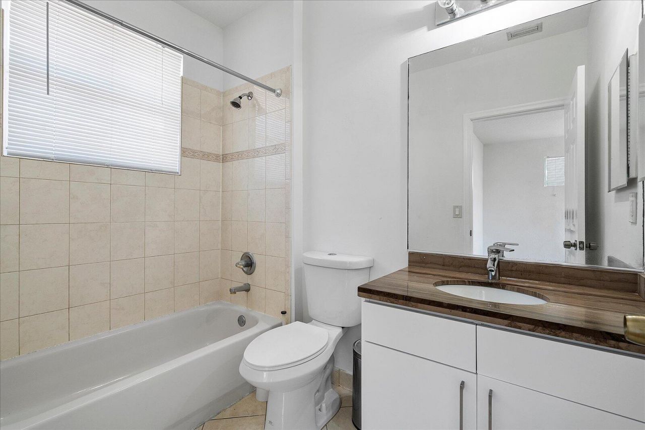 2013 Harbor View Circle, Weston, FL 33327 Photo