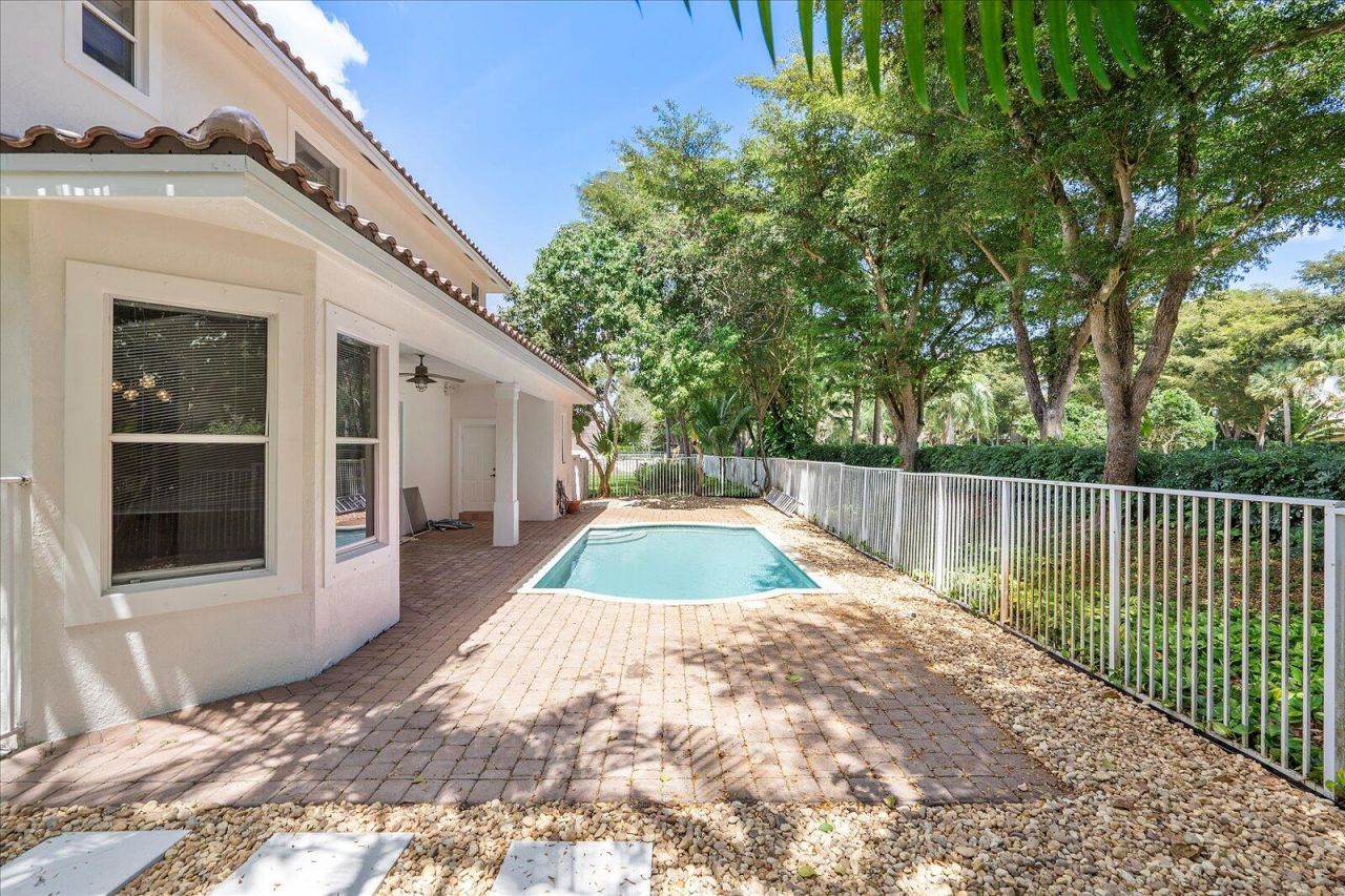 2013 Harbor View Circle, Weston, FL 33327 Photo