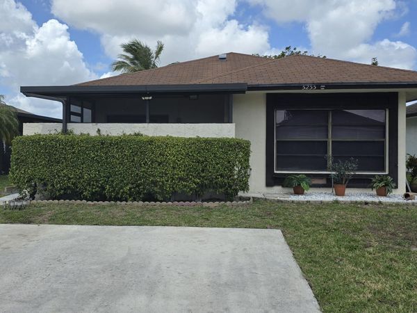 5255 Mendoza Street, West Palm Beach, FL 33415