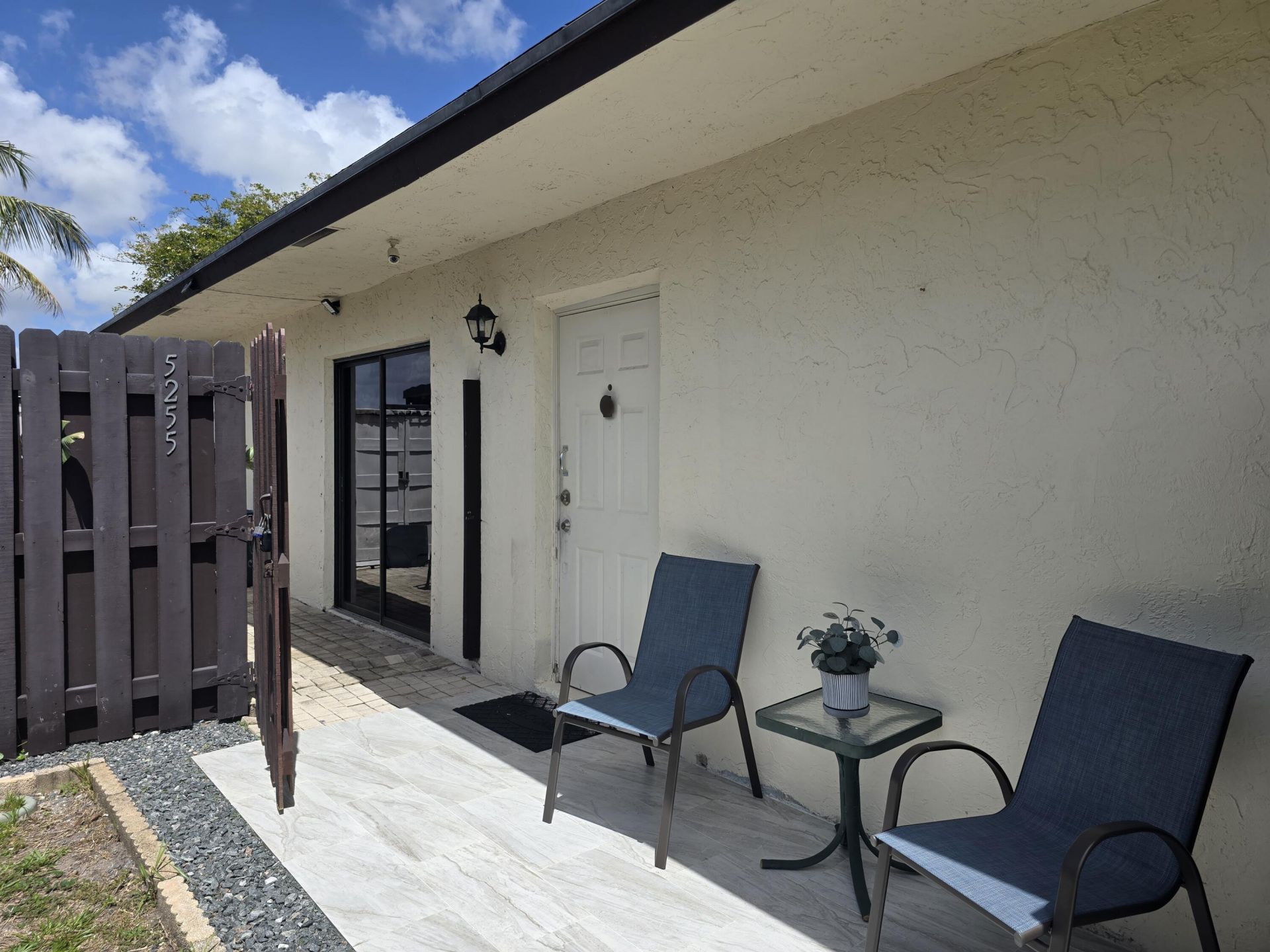 5255 Mendoza Street, West Palm Beach, FL 33415 Photo