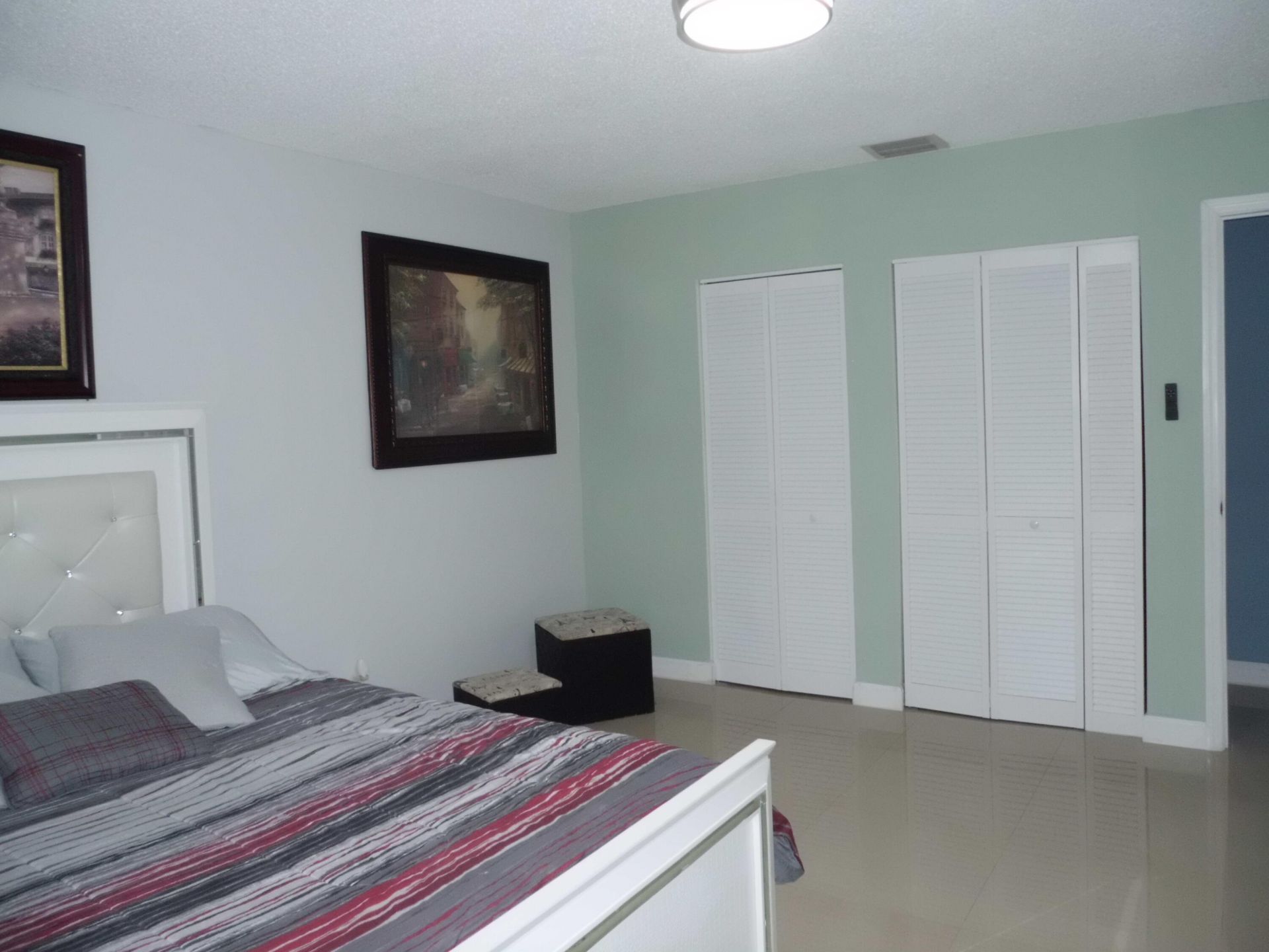 5255 Mendoza Street, West Palm Beach, FL 33415 Photo