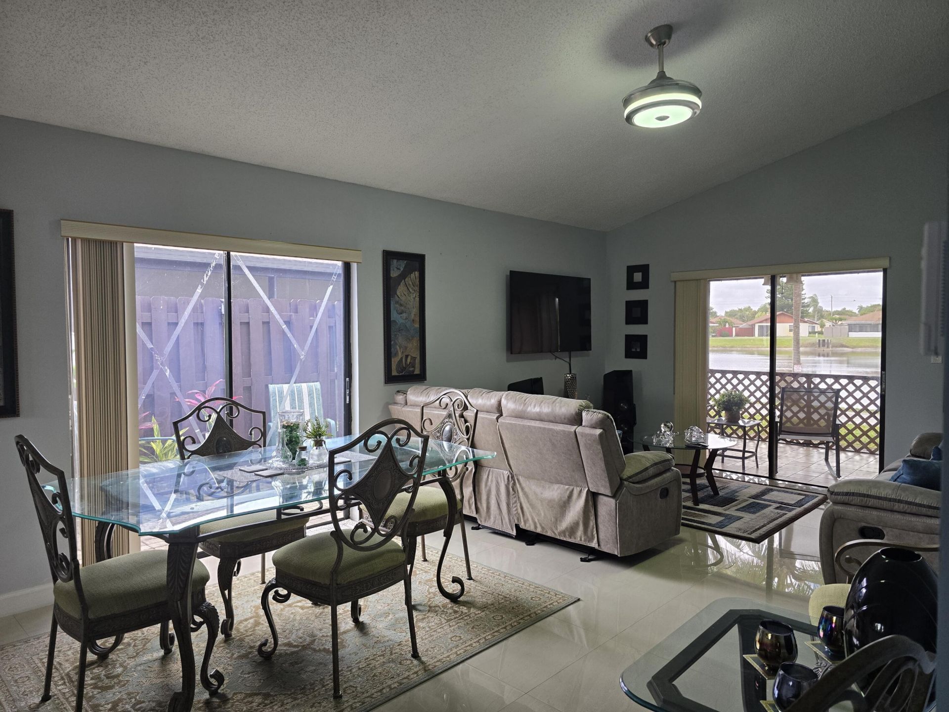 5255 Mendoza Street, West Palm Beach, FL 33415 Photo