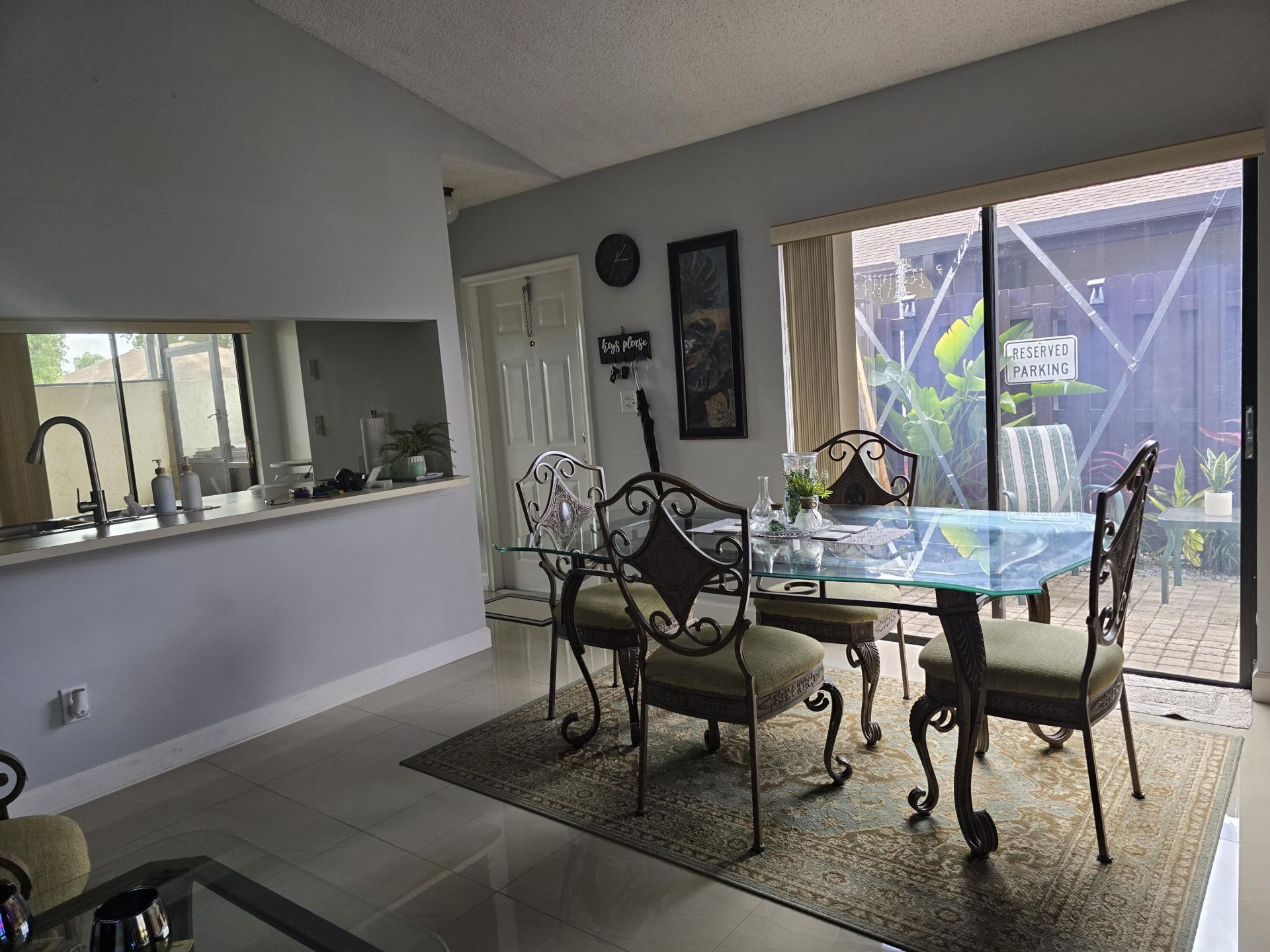5255 Mendoza Street, West Palm Beach, FL 33415 Photo