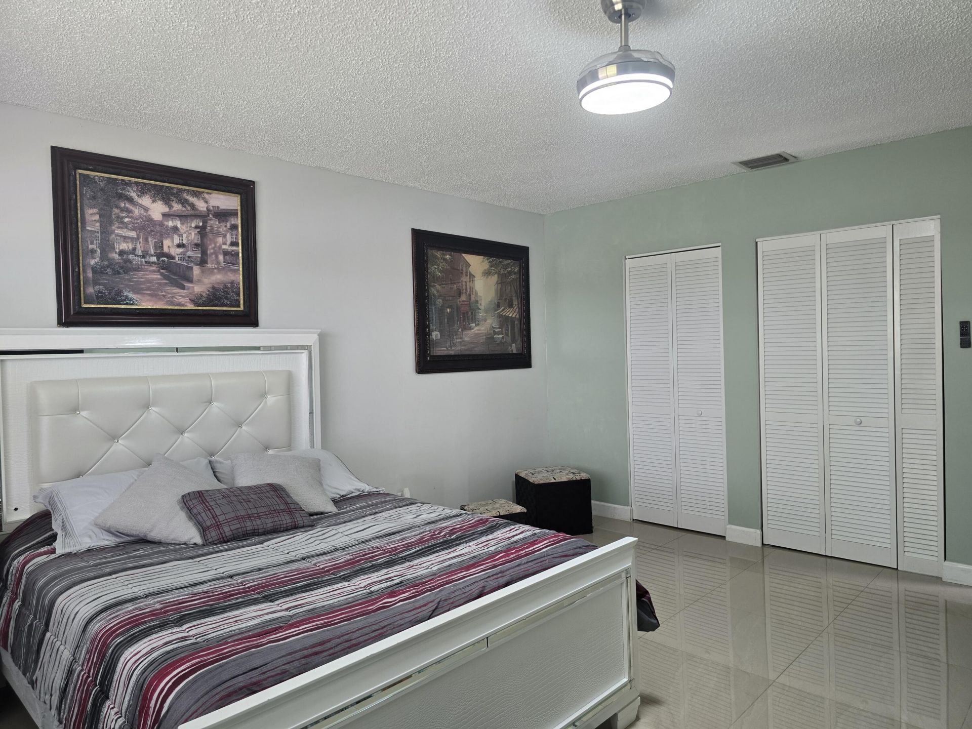 5255 Mendoza Street, West Palm Beach, FL 33415 Photo