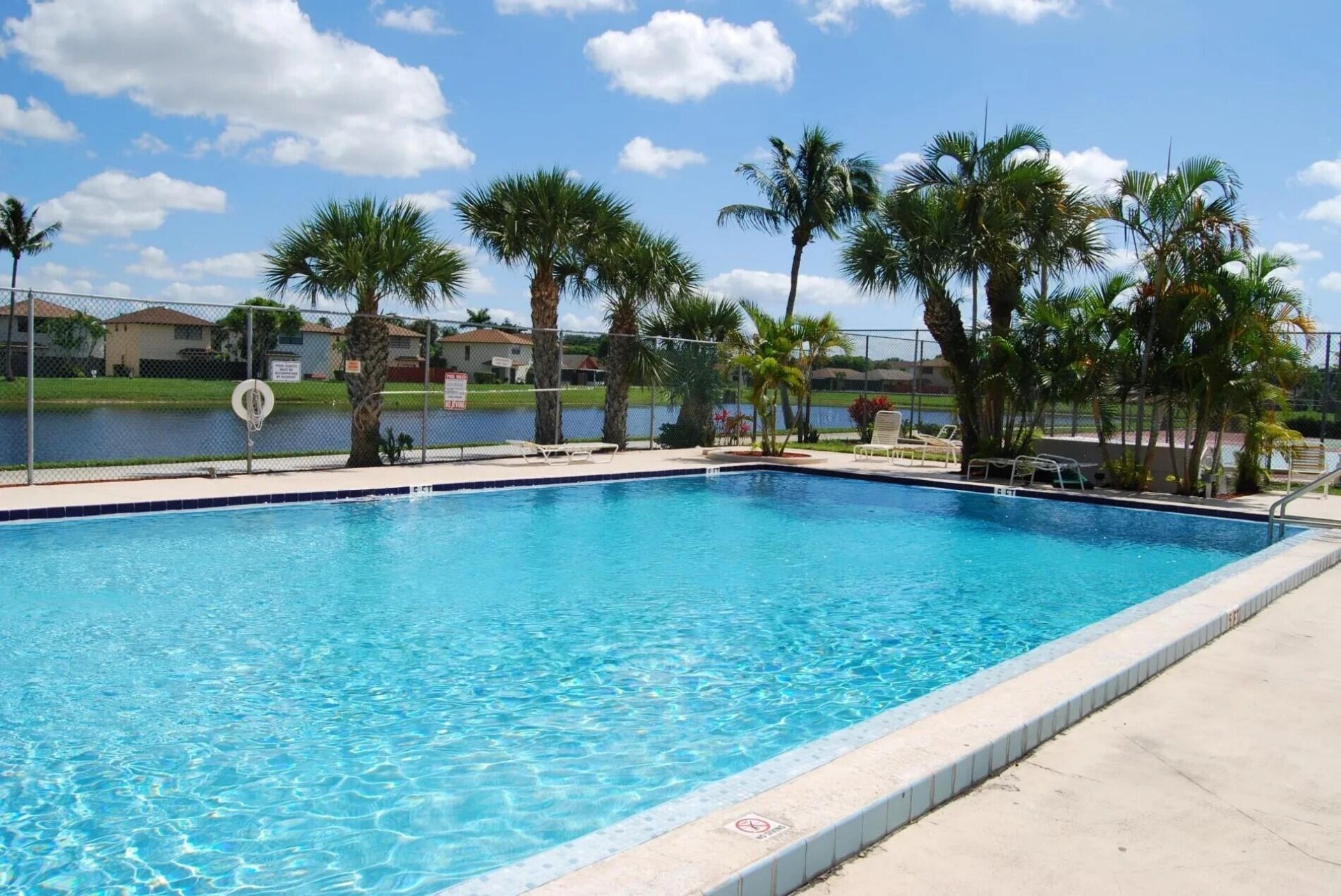 5255 Mendoza Street, West Palm Beach, FL 33415 Photo