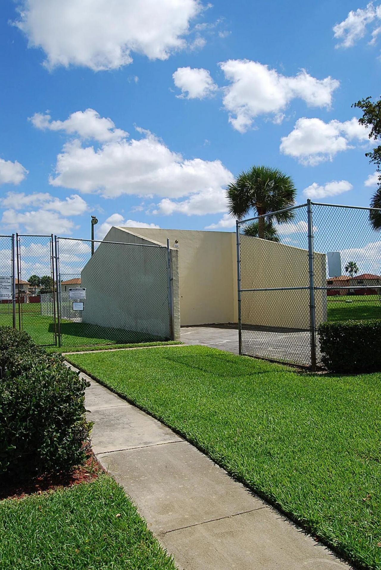 5255 Mendoza Street, West Palm Beach, FL 33415 Photo