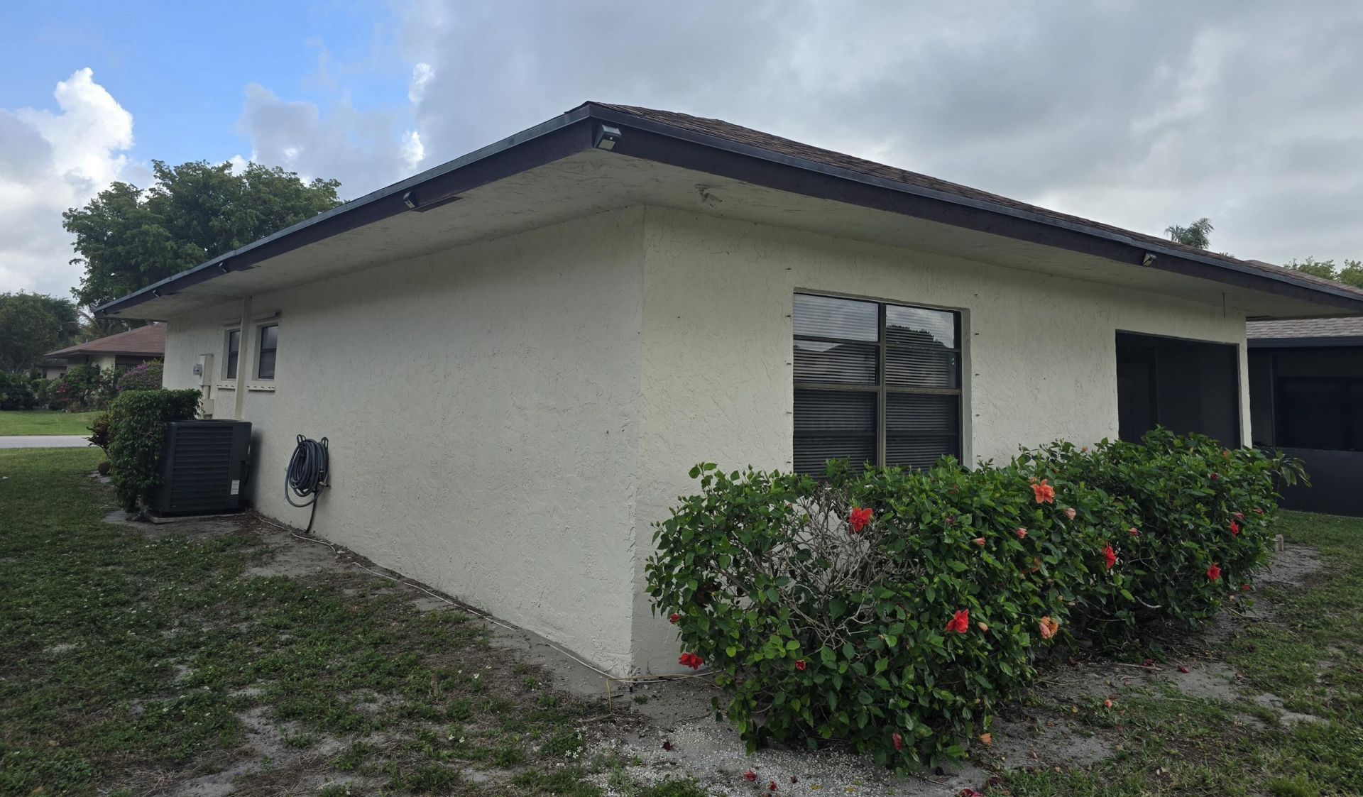 5255 Mendoza Street, West Palm Beach, FL 33415 Photo